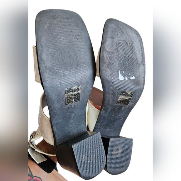 SOLD - Picture 6 of 7